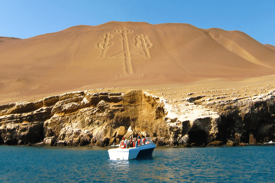 Paracas Islas Ballestas candelabro